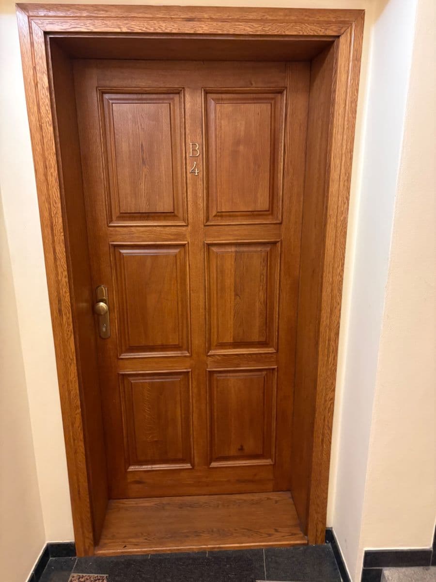 Pronájem bytu 5+1 141 m², Konviktská, Praha, Praha Pronájem bytu 5+1 141 m², Konviktská, Praha, Praha