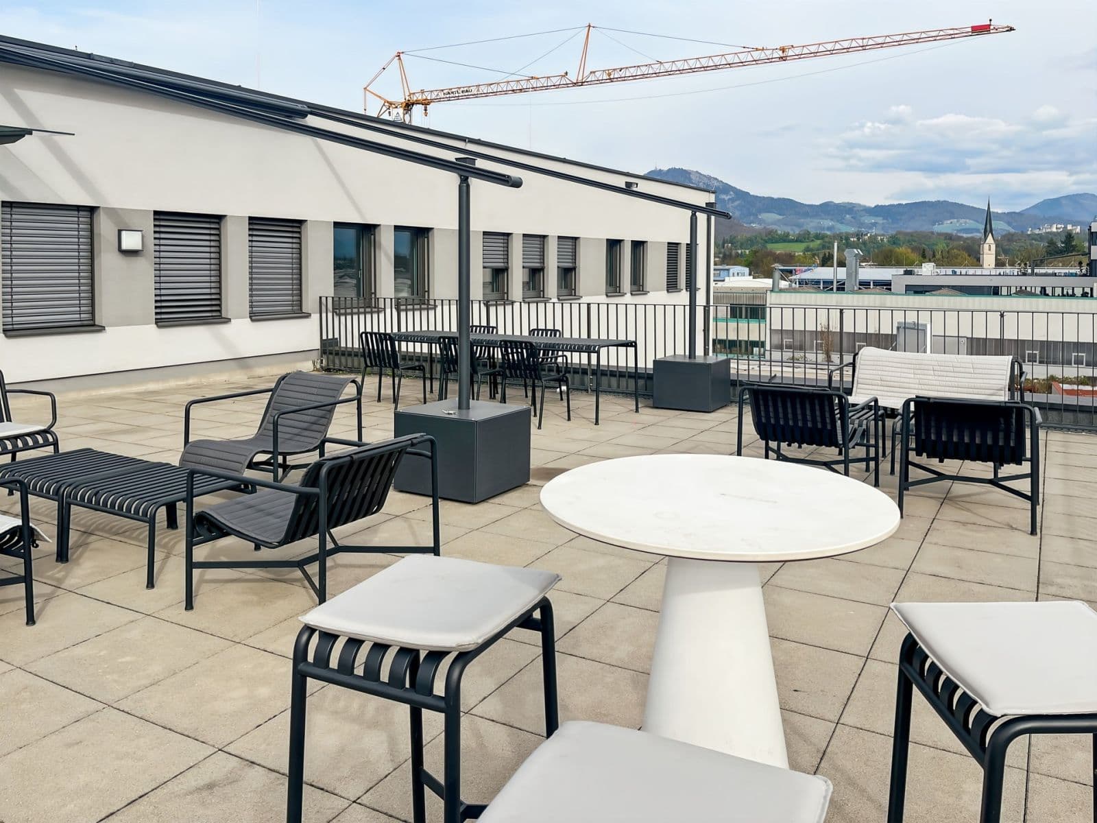 Pronájem kanceláře 2.465 m², Siezenheimer straße, Salzburg, Salcbursko Pronájem kanceláře 2.465 m², Siezenheimer straße, Salzburg, Salcbursko