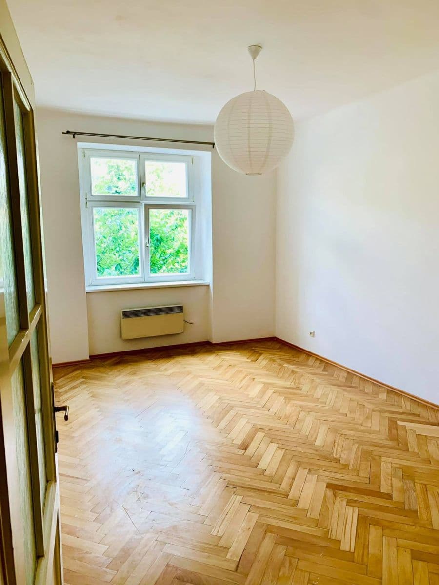 Pronájem bytu 2+kk 45 m², Ruská, Praha, Praha Pronájem bytu 2+kk 45 m², Ruská, Praha, Praha