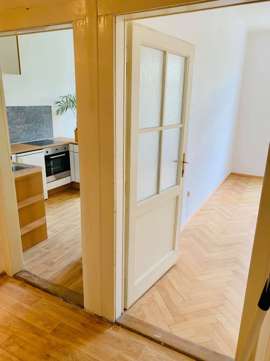 Pronájem bytu 2+kk 45 m², Ruská, Praha, Praha Pronájem bytu 2+kk 45 m², Ruská, Praha, Praha
