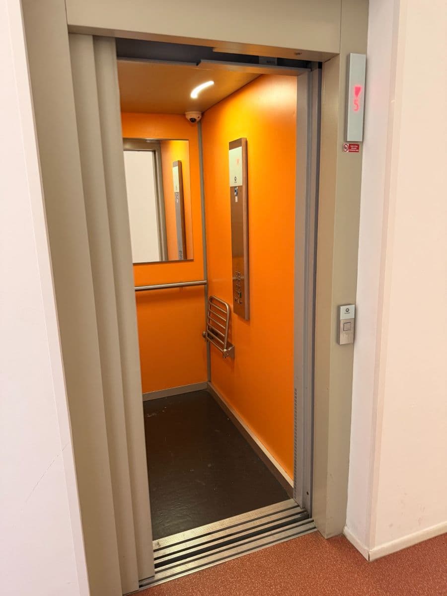Pronájem bytu 1+kk 25 m², Přadlácká, Brno, Jihomoravský kraj Pronájem bytu 1+kk 25 m², Přadlácká, Brno, Jihomoravský kraj