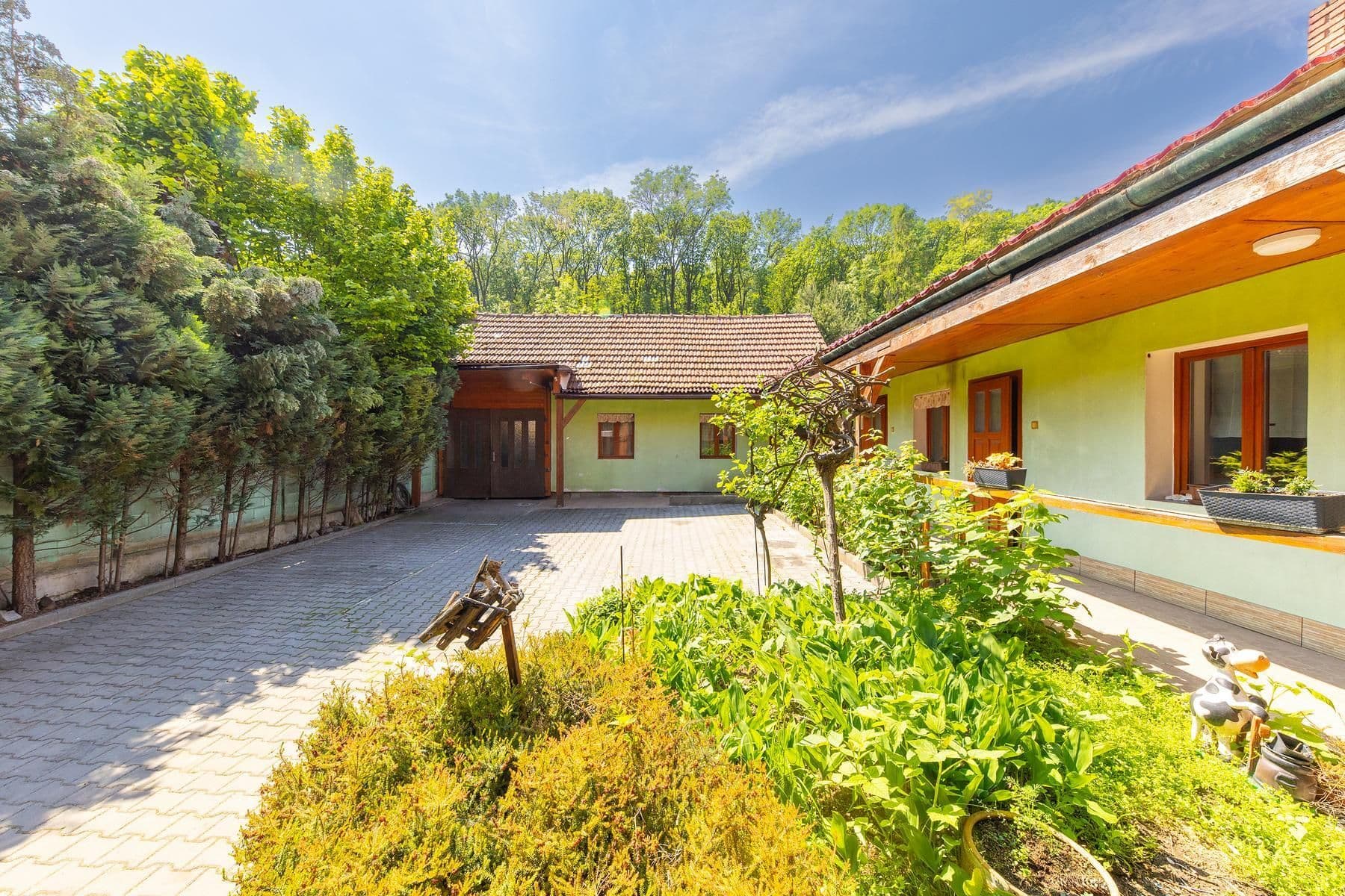 Prodej domu 277 m², pozemek 913 m², Němčičky, Jihomoravský kraj Prodej domu 277 m², pozemek 913 m², Němčičky, Jihomoravský kraj