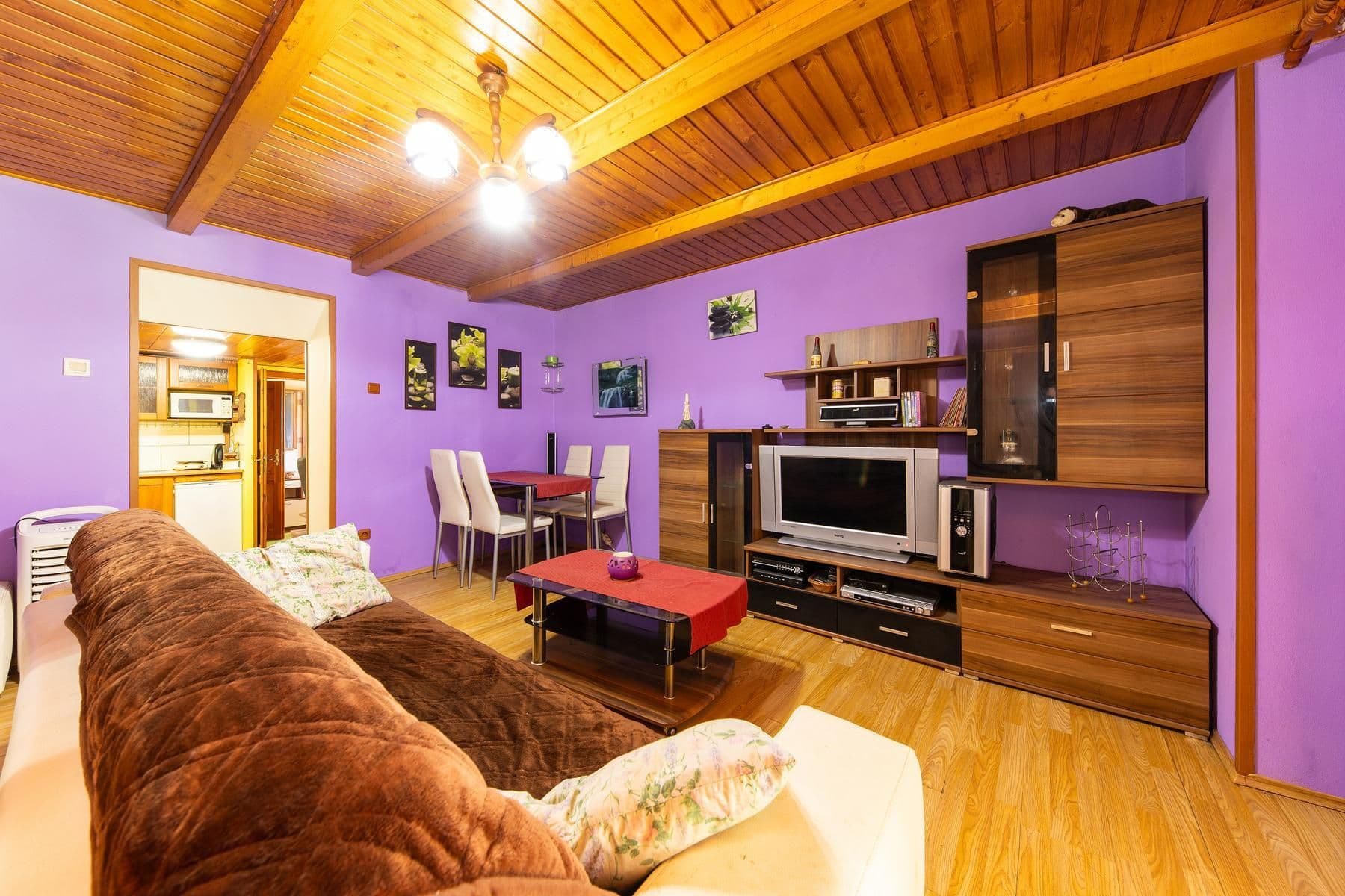 Prodej domu 277 m², pozemek 913 m², Němčičky, Jihomoravský kraj Prodej domu 277 m², pozemek 913 m², Němčičky, Jihomoravský kraj