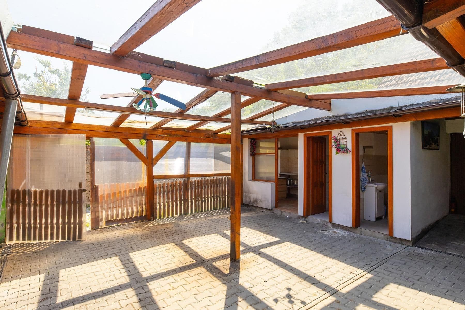 Prodej domu 277 m², pozemek 913 m², Němčičky, Jihomoravský kraj Prodej domu 277 m², pozemek 913 m², Němčičky, Jihomoravský kraj