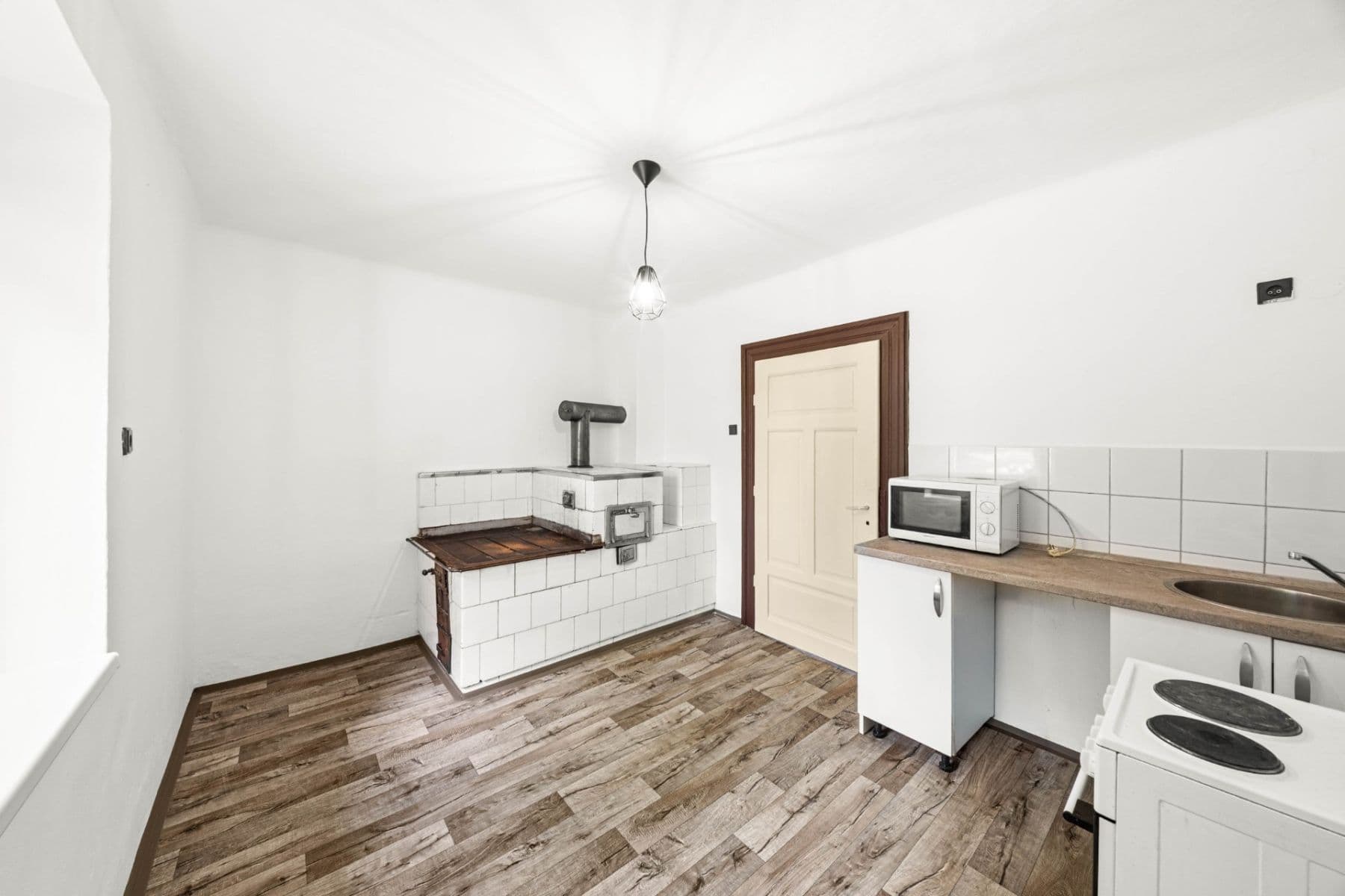 Prodej domu 64 m², pozemek 943 m², Bukovany, Středočeský kraj Prodej domu 64 m², pozemek 943 m², Bukovany, Středočeský kraj