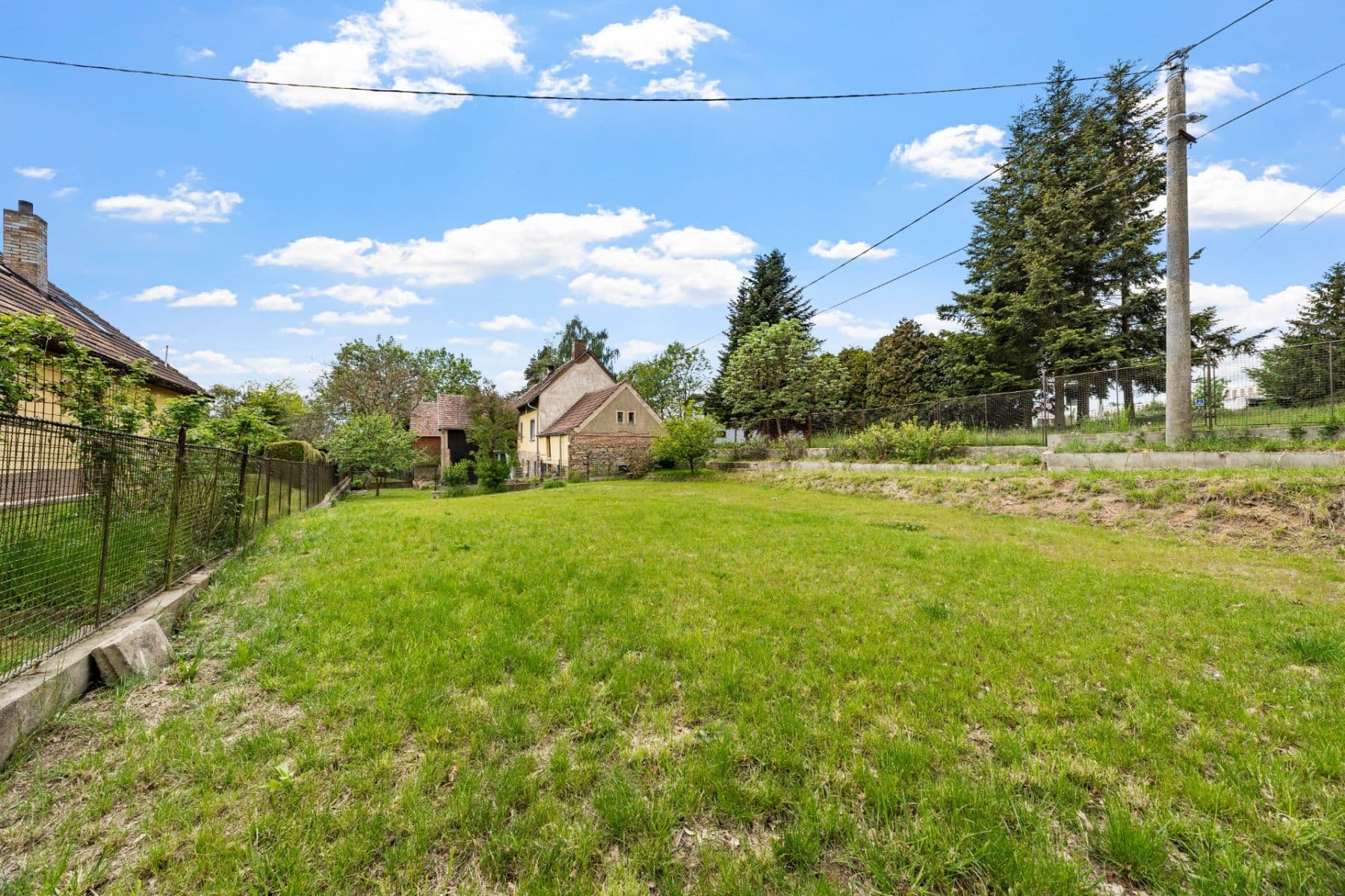 Prodej domu 64 m², pozemek 943 m², Bukovany, Středočeský kraj Prodej domu 64 m², pozemek 943 m², Bukovany, Středočeský kraj