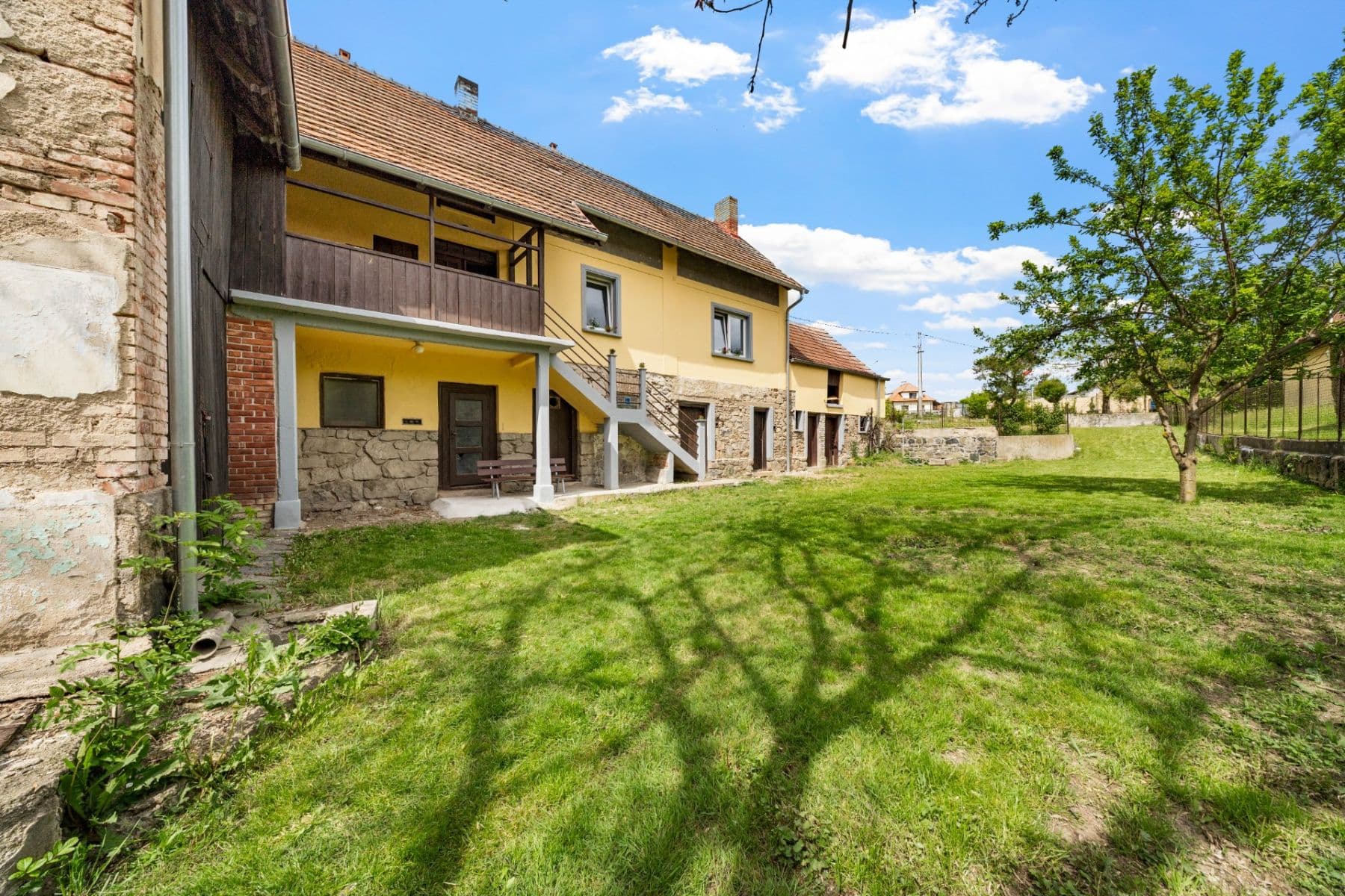 Prodej domu 64 m², pozemek 943 m², Bukovany, Středočeský kraj Prodej domu 64 m², pozemek 943 m², Bukovany, Středočeský kraj