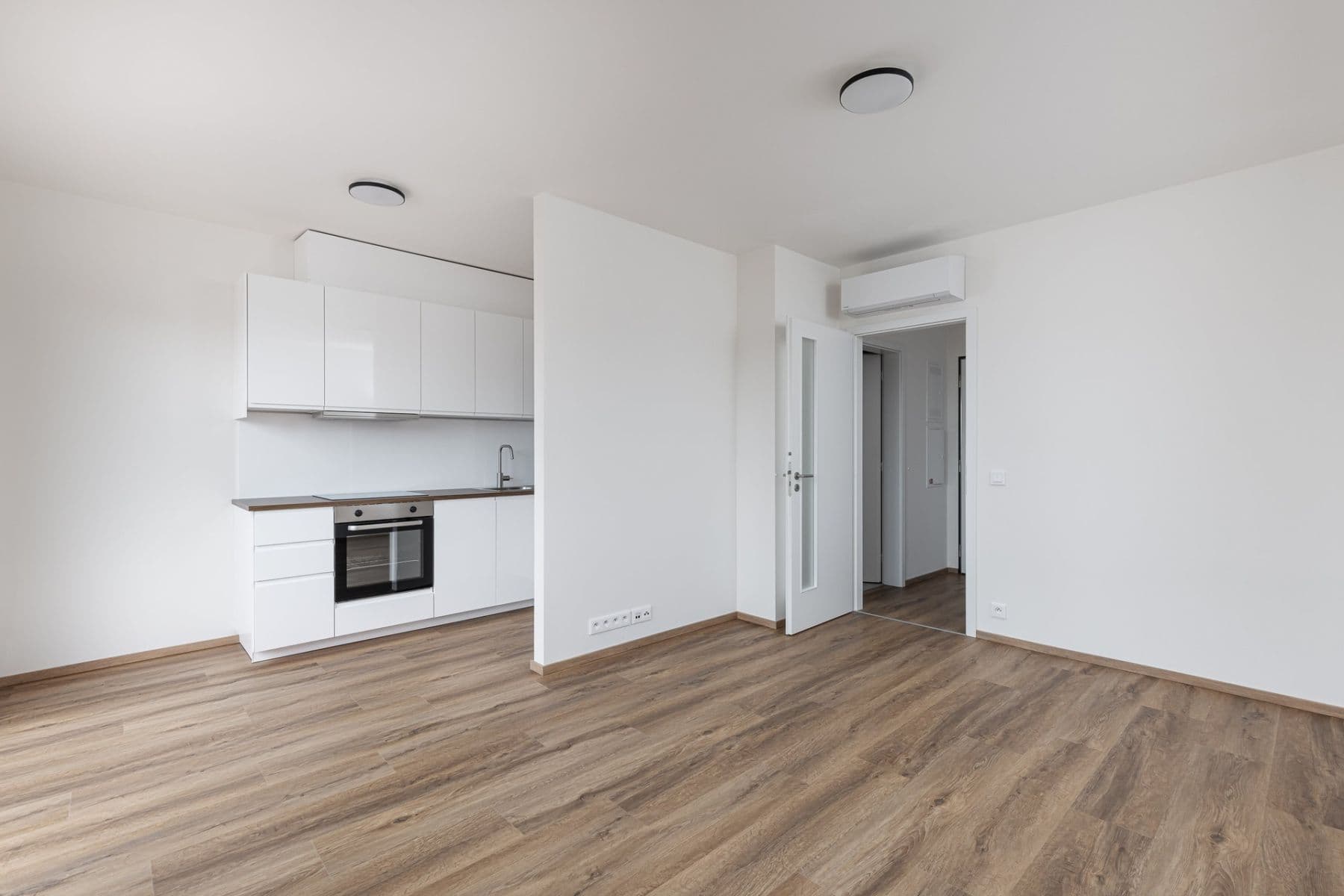 Pronájem bytu 1+kk 36 m², Waltariho, Praha, Praha Pronájem bytu 1+kk 36 m², Waltariho, Praha, Praha
