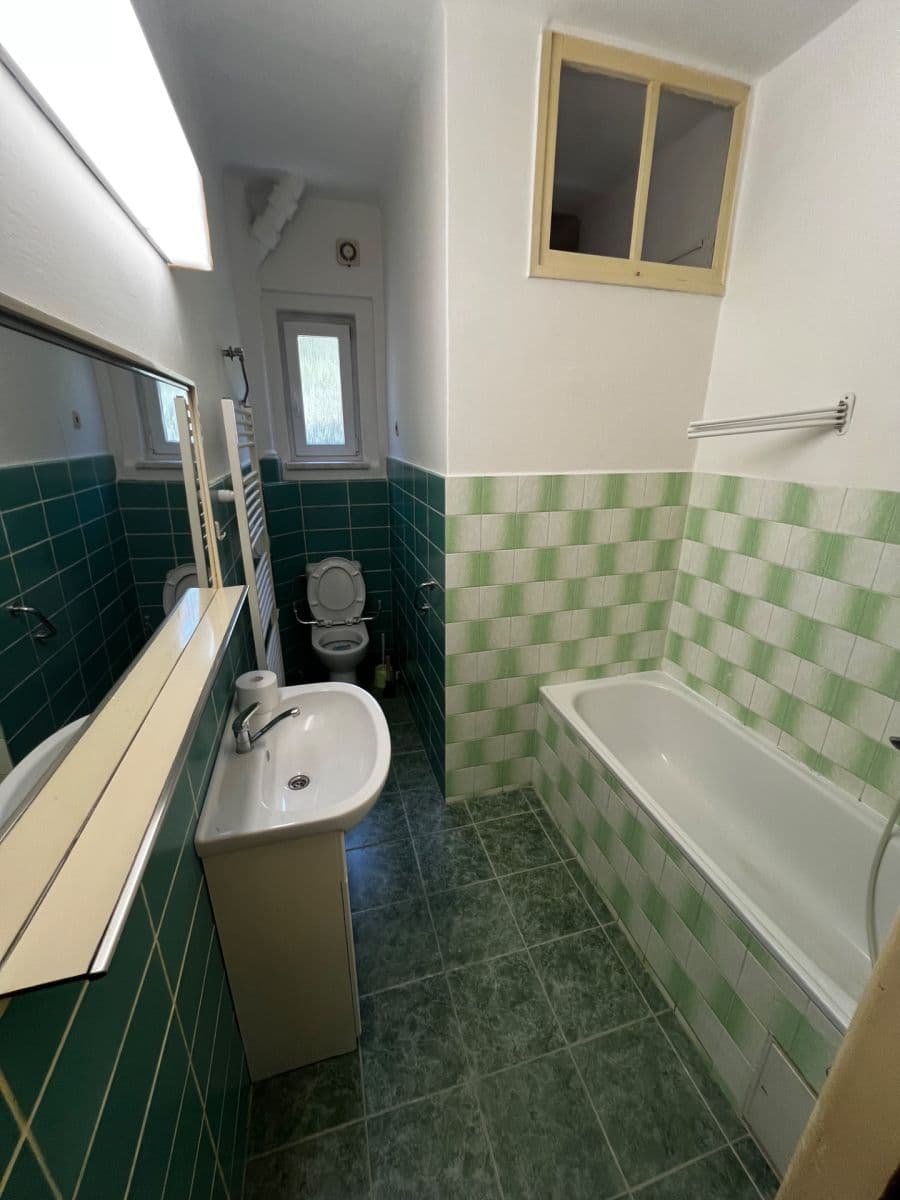 Prodej domu 166 m², pozemek 376 m², Poděbradova, Náchod, Královéhradecký kraj Prodej domu 166 m², pozemek 376 m², Poděbradova, Náchod, Královéhradecký kraj