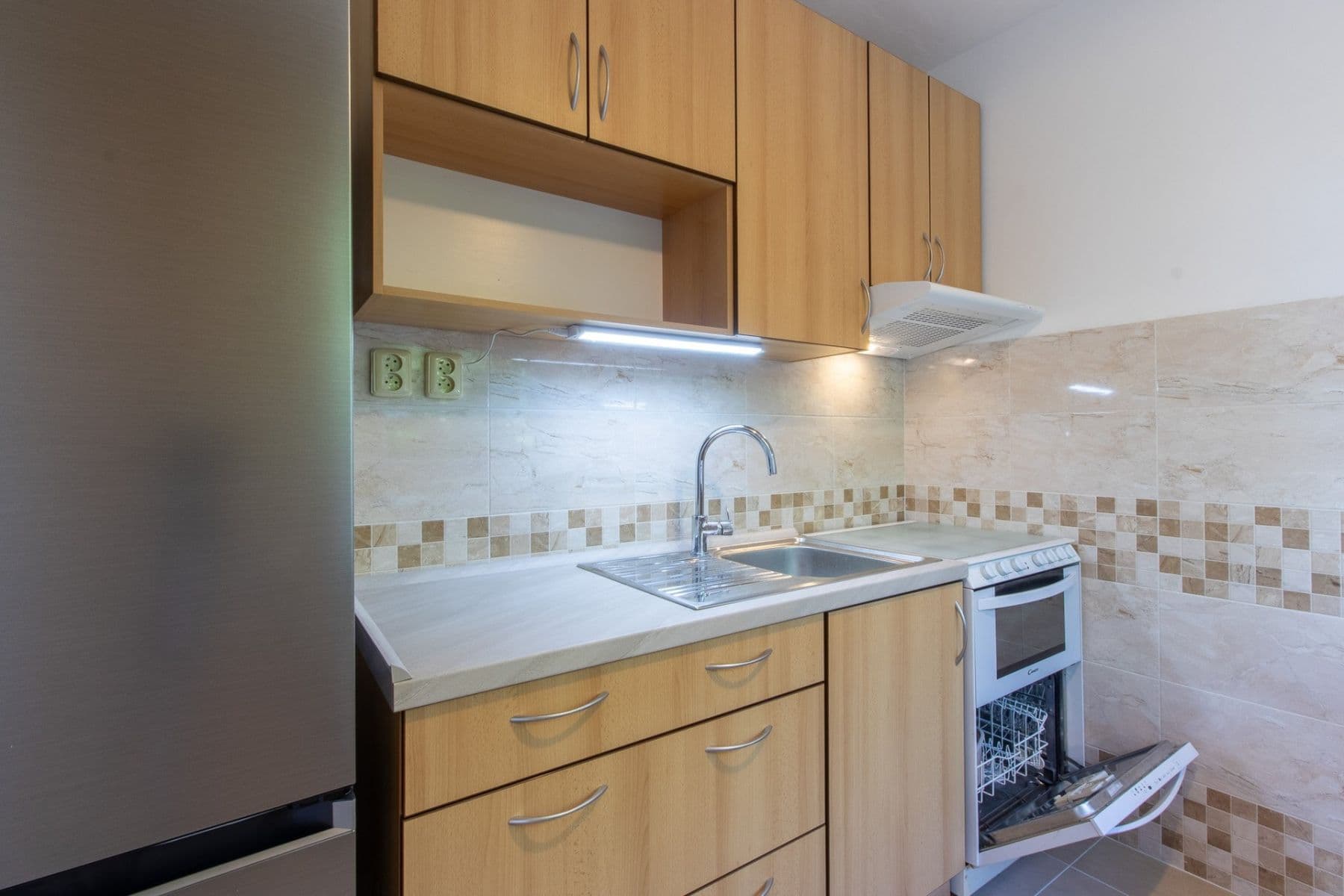Pronájem bytu 4+1 68 m², Krakovská, Kralupy nad Vltavou, Středočeský kraj Pronájem bytu 4+1 68 m², Krakovská, Kralupy nad Vltavou, Středočeský kraj