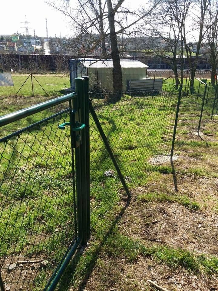Pronájem pozemku 300 m², Čelákovická, Praha, Praha Pronájem pozemku 300 m², Čelákovická, Praha, Praha