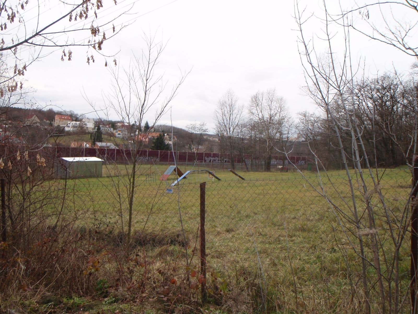 Pronájem pozemku 300 m², Čelákovická, Praha, Praha Pronájem pozemku 300 m², Čelákovická, Praha, Praha