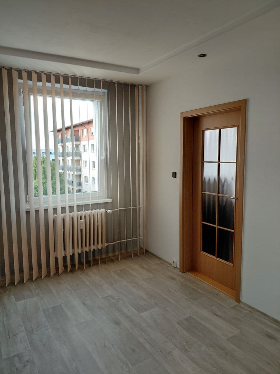 Pronájem bytu 3+1 79 m², Suvorovova, Klatovy, Plzeňský kraj Pronájem bytu 3+1 79 m², Suvorovova, Klatovy, Plzeňský kraj