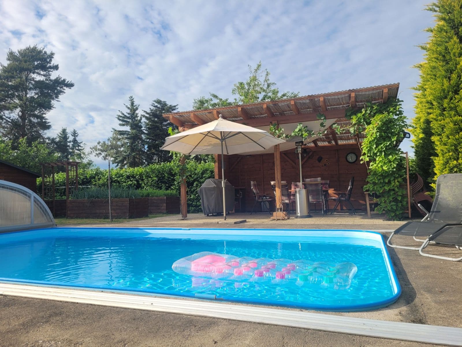 Prodej domu 151 m², pozemek 1.150 m², Ke Stráni, Řitka, Středočeský kraj Prodej domu 151 m², pozemek 1.150 m², Ke Stráni, Řitka, Středočeský kraj