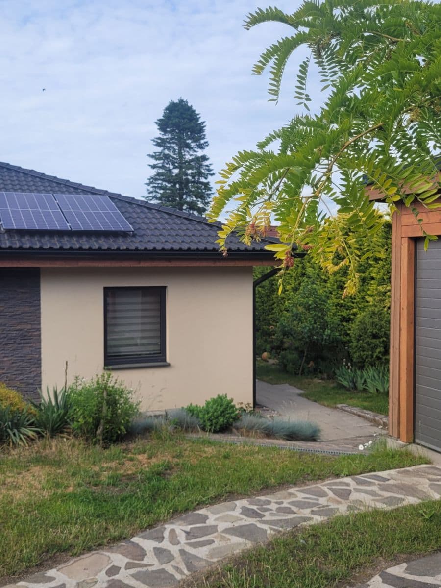 Prodej domu 151 m², pozemek 1.150 m², Ke Stráni, Řitka, Středočeský kraj Prodej domu 151 m², pozemek 1.150 m², Ke Stráni, Řitka, Středočeský kraj