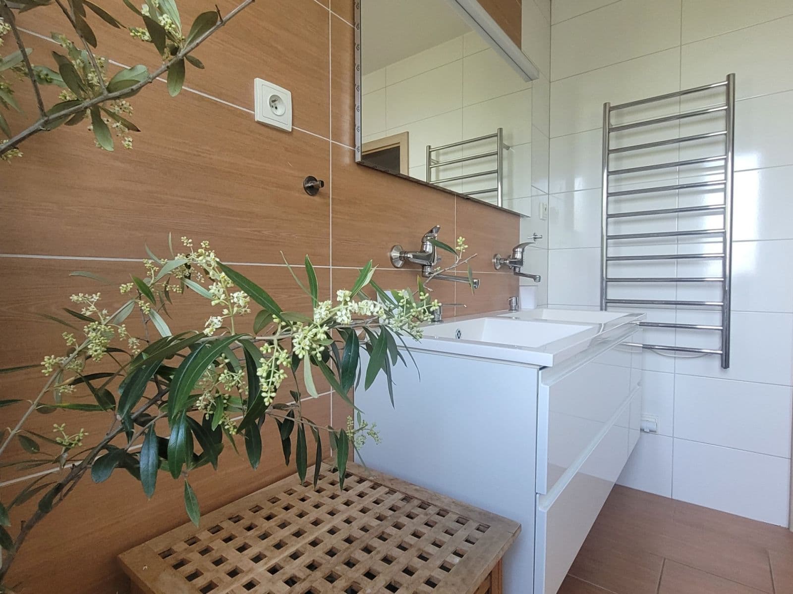Prodej domu 151 m², pozemek 1.150 m², Ke Stráni, Řitka, Středočeský kraj Prodej domu 151 m², pozemek 1.150 m², Ke Stráni, Řitka, Středočeský kraj