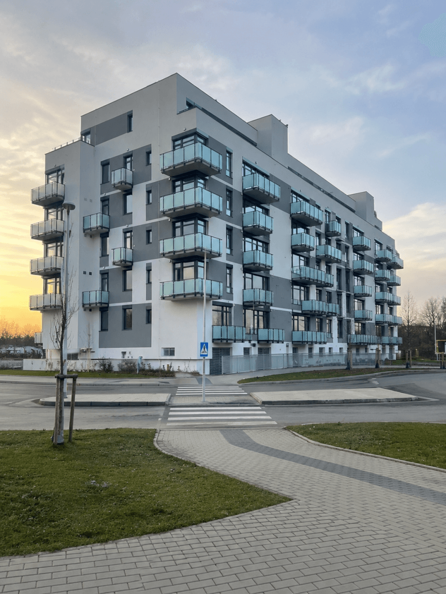 Pronájem bytu 1+kk 34 m², Americká, Kladno, Středočeský kraj Pronájem bytu 1+kk 34 m², Americká, Kladno, Středočeský kraj