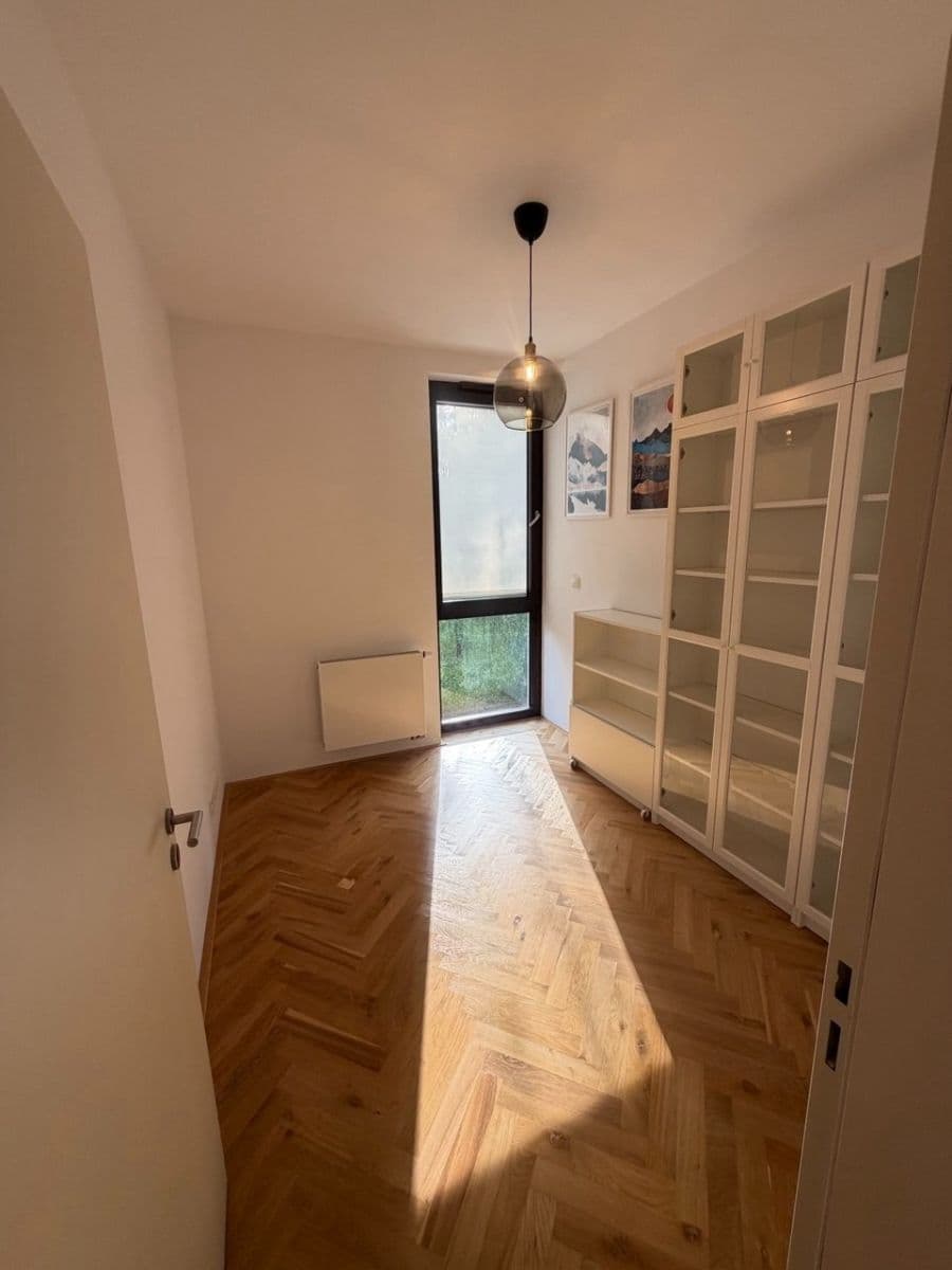 Pronájem bytu 3+kk 73 m², Pod Jalovým dvorem, Praha, Praha Pronájem bytu 3+kk 73 m², Pod Jalovým dvorem, Praha, Praha