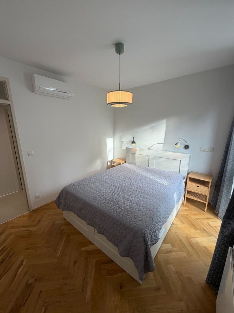 Pronájem bytu 3+kk 73 m², Pod Jalovým dvorem, Praha, Praha Pronájem bytu 3+kk 73 m², Pod Jalovým dvorem, Praha, Praha