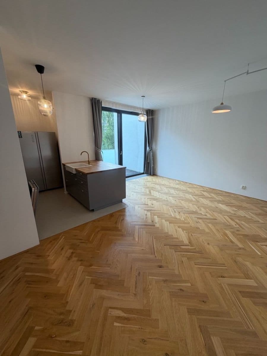 Pronájem bytu 3+kk 73 m², Pod Jalovým dvorem, Praha, Praha Pronájem bytu 3+kk 73 m², Pod Jalovým dvorem, Praha, Praha