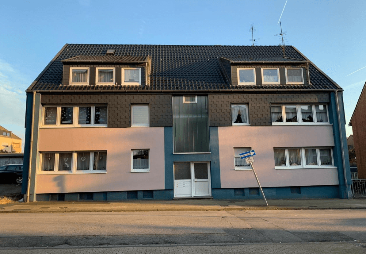 Pronájem bytu 3+1 81 m², Ackerstraße 9, Oberhausen, Severní Porýní-Vestfálsko Pronájem bytu 3+1 81 m², Ackerstraße 9, Oberhausen, Severní Porýní-Vestfálsko