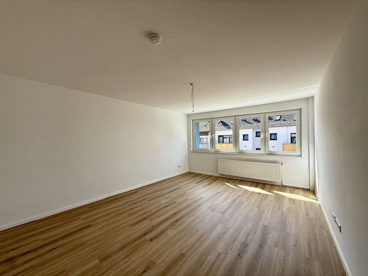 Pronájem bytu 3+1 81 m², Ackerstraße 9, Oberhausen, Severní Porýní-Vestfálsko Pronájem bytu 3+1 81 m², Ackerstraße 9, Oberhausen, Severní Porýní-Vestfálsko