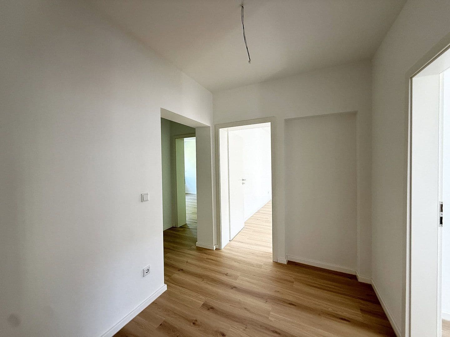 Pronájem bytu 3+1 81 m², Ackerstraße 9, Oberhausen, Severní Porýní-Vestfálsko Pronájem bytu 3+1 81 m², Ackerstraße 9, Oberhausen, Severní Porýní-Vestfálsko