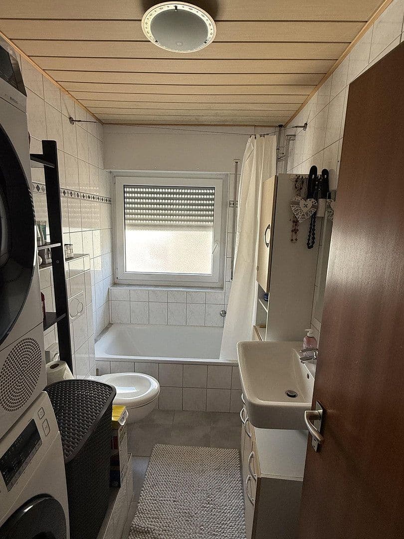Pronájem bytu 4+1 83 m², Sankt Sebastian, Porýní-Falc Pronájem bytu 4+1 83 m², Sankt Sebastian, Porýní-Falc