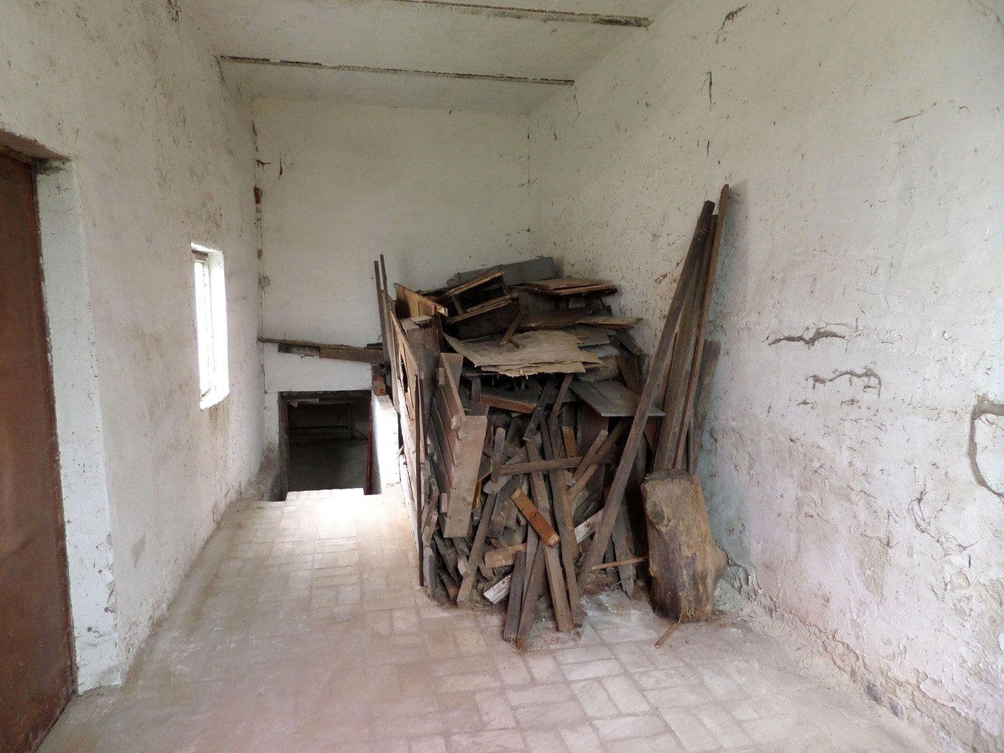 Prodej domu 130 m², pozemek 2.496 m², Tettau, Braniborsko Prodej domu 130 m², pozemek 2.496 m², Tettau, Braniborsko