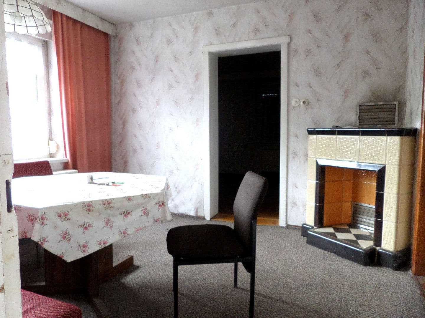 Prodej domu 130 m², pozemek 2.496 m², Tettau, Braniborsko Prodej domu 130 m², pozemek 2.496 m², Tettau, Braniborsko