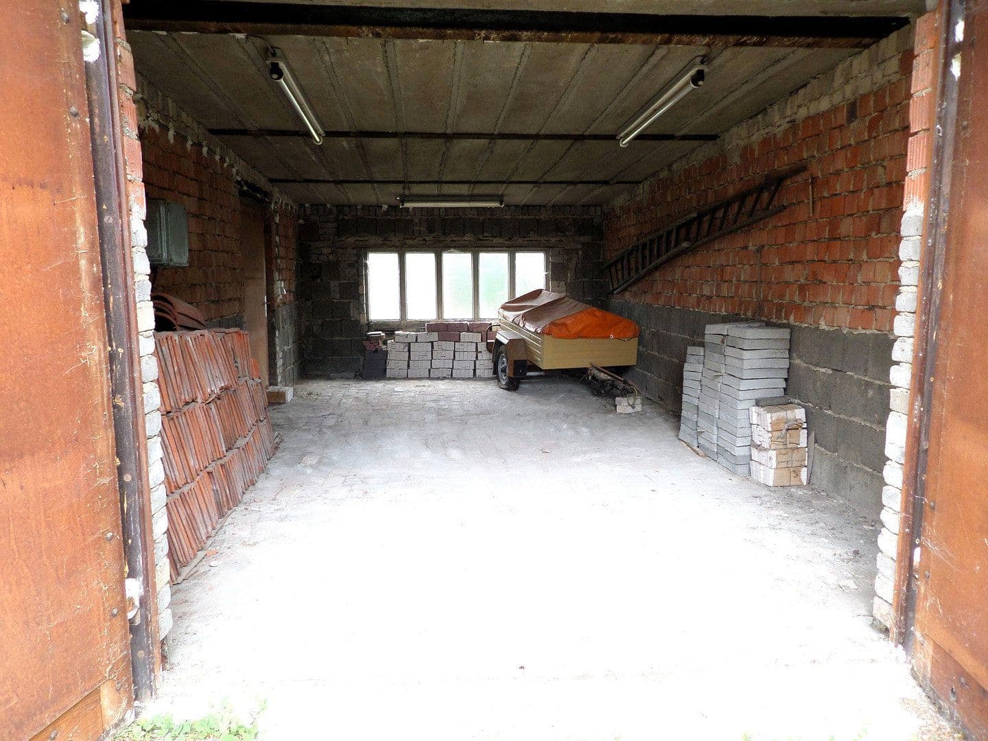 Prodej domu 130 m², pozemek 2.496 m², Tettau, Braniborsko Prodej domu 130 m², pozemek 2.496 m², Tettau, Braniborsko