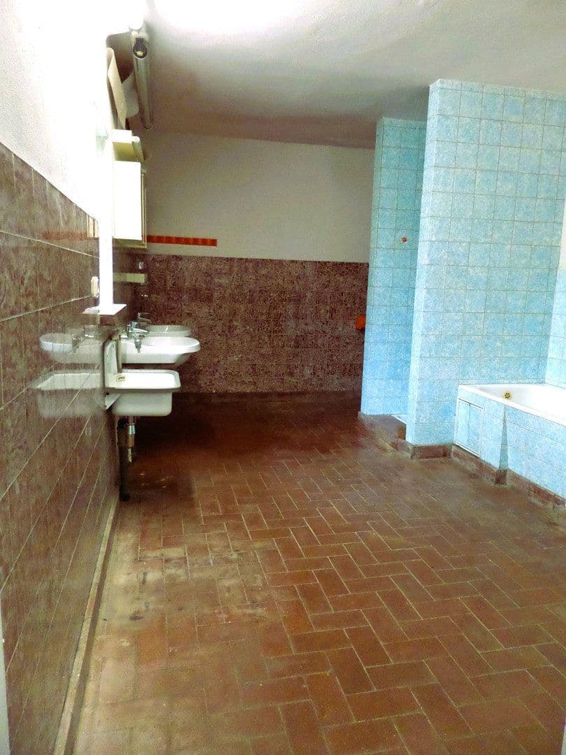 Prodej domu 130 m², pozemek 2.496 m², Tettau, Braniborsko Prodej domu 130 m², pozemek 2.496 m², Tettau, Braniborsko