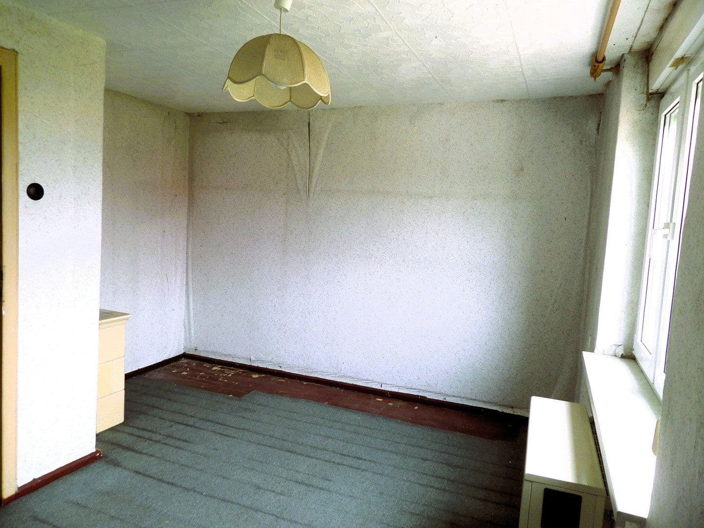 Prodej domu 130 m², pozemek 2.496 m², Tettau, Braniborsko Prodej domu 130 m², pozemek 2.496 m², Tettau, Braniborsko