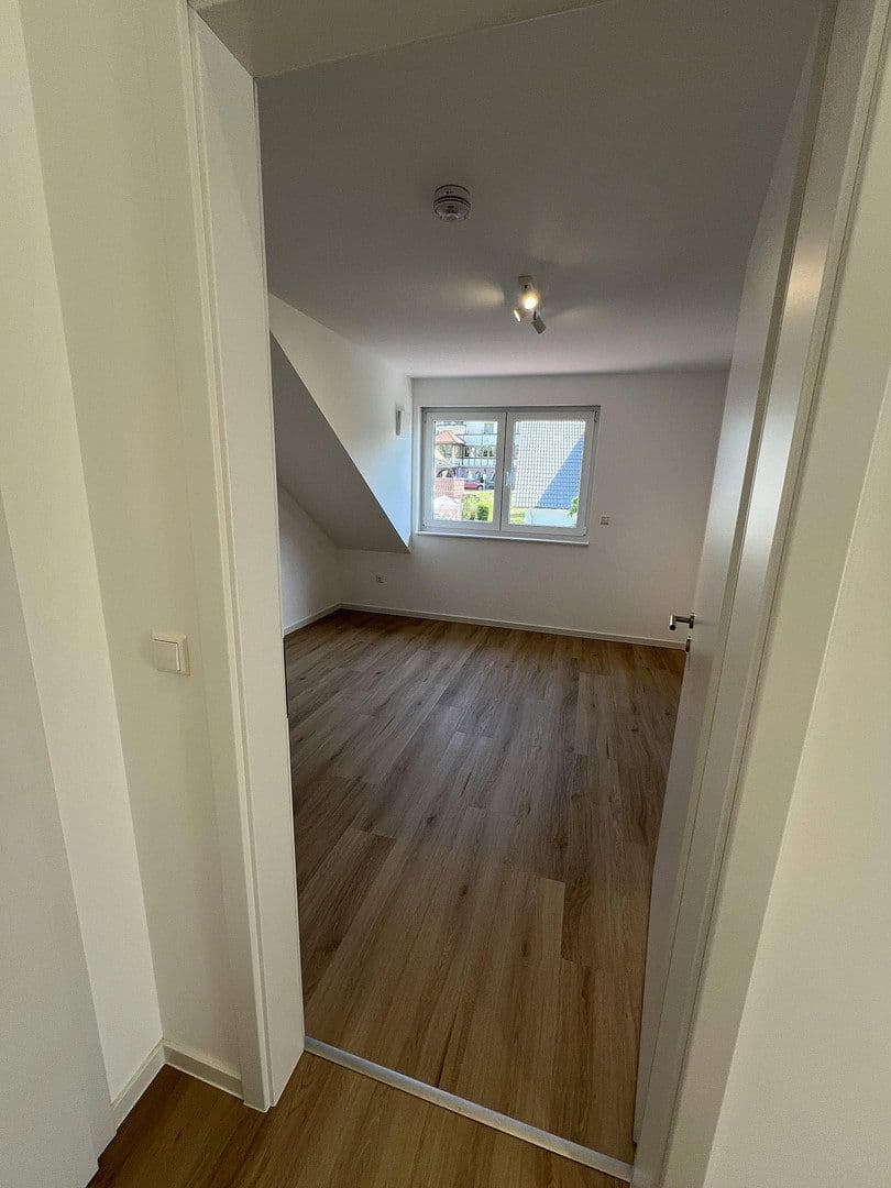 Pronájem bytu 3+1 74 m², Baden-Baden, Bádensko-Württembersko Pronájem bytu 3+1 74 m², Baden-Baden, Bádensko-Württembersko