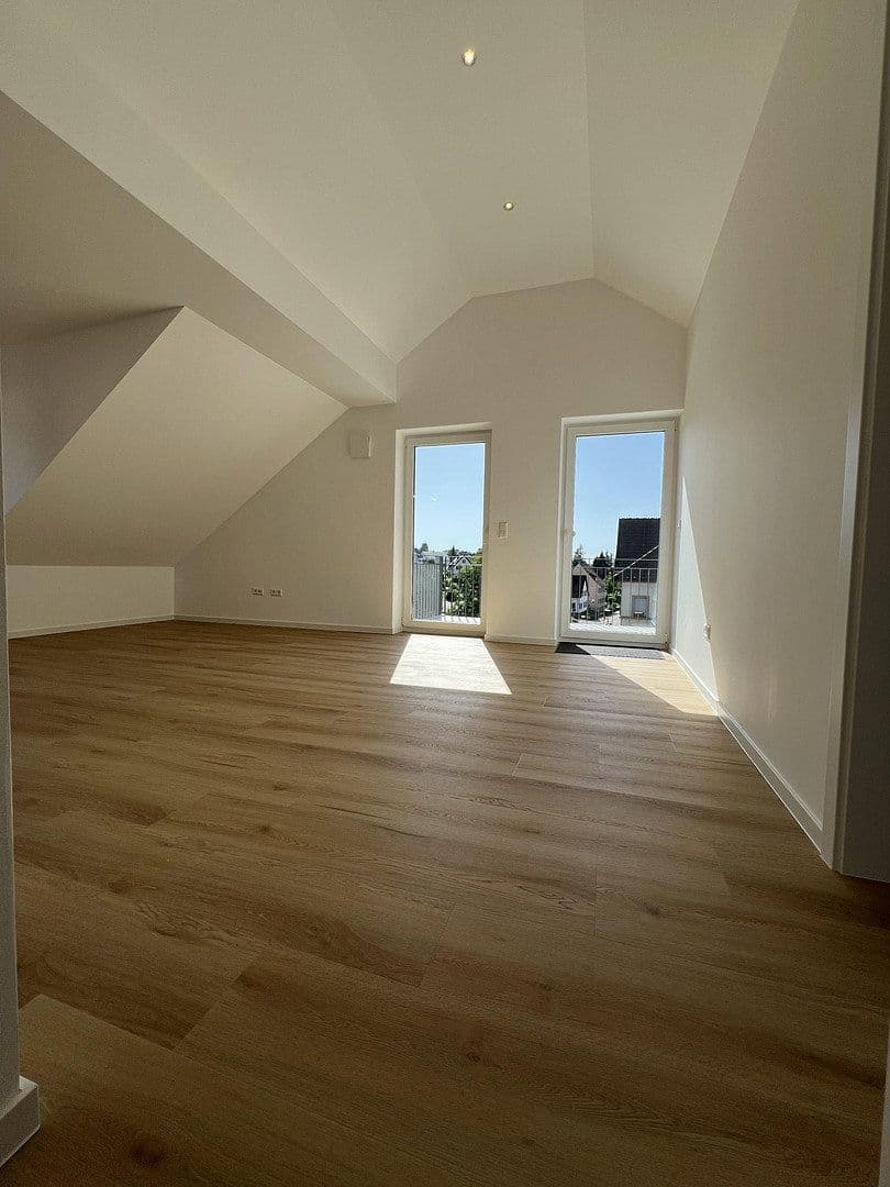 Pronájem bytu 3+1 74 m², Baden-Baden, Bádensko-Württembersko Pronájem bytu 3+1 74 m², Baden-Baden, Bádensko-Württembersko