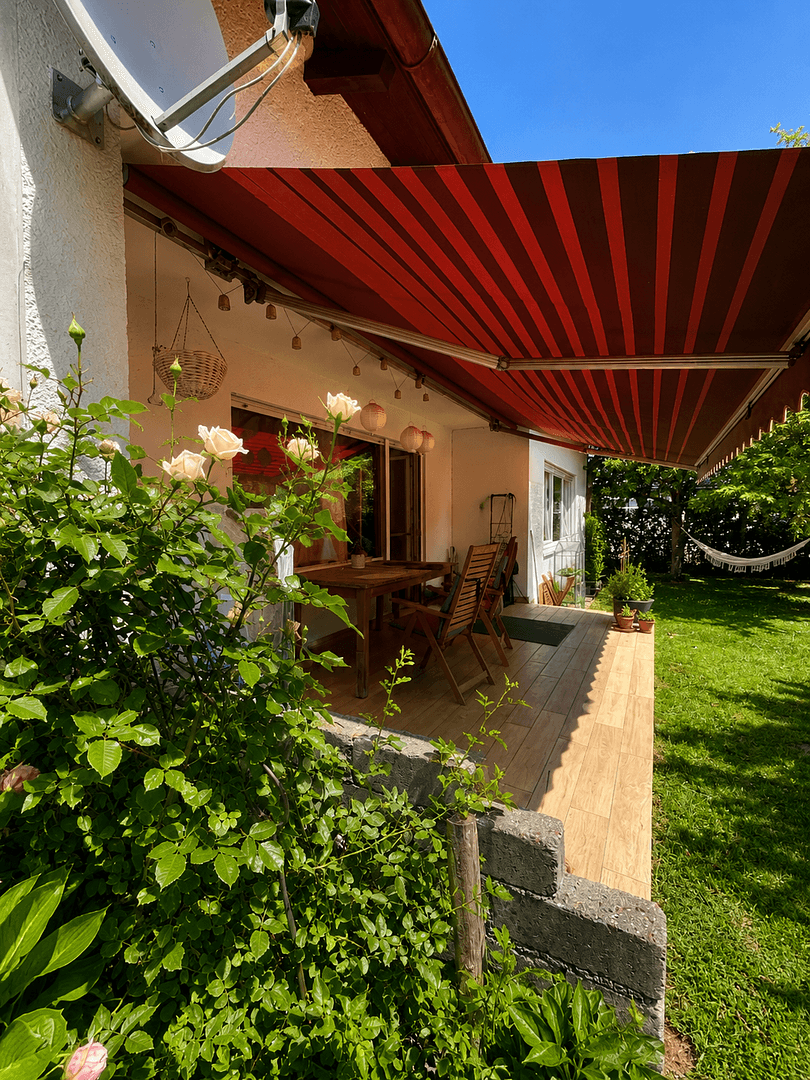 Prodej domu 146 m², pozemek 620 m², Oberwalchner Weg 6, Traunreut, Bavorsko Prodej domu 146 m², pozemek 620 m², Oberwalchner Weg 6, Traunreut, Bavorsko