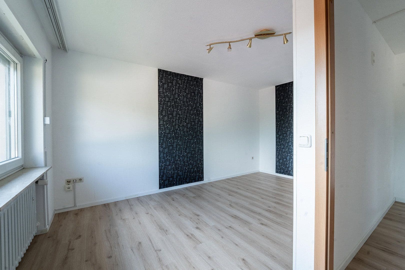 Pronájem bytu 4+1 92 m², Obertor 12, Niederwerrn, Bavorsko Pronájem bytu 4+1 92 m², Obertor 12, Niederwerrn, Bavorsko