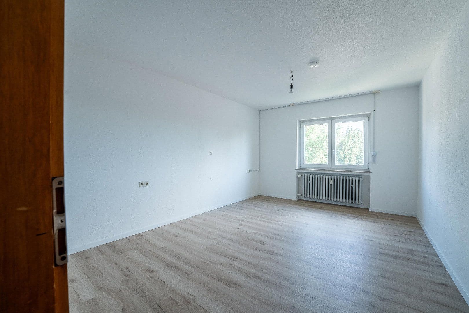 Pronájem bytu 4+1 92 m², Obertor 12, Niederwerrn, Bavorsko Pronájem bytu 4+1 92 m², Obertor 12, Niederwerrn, Bavorsko
