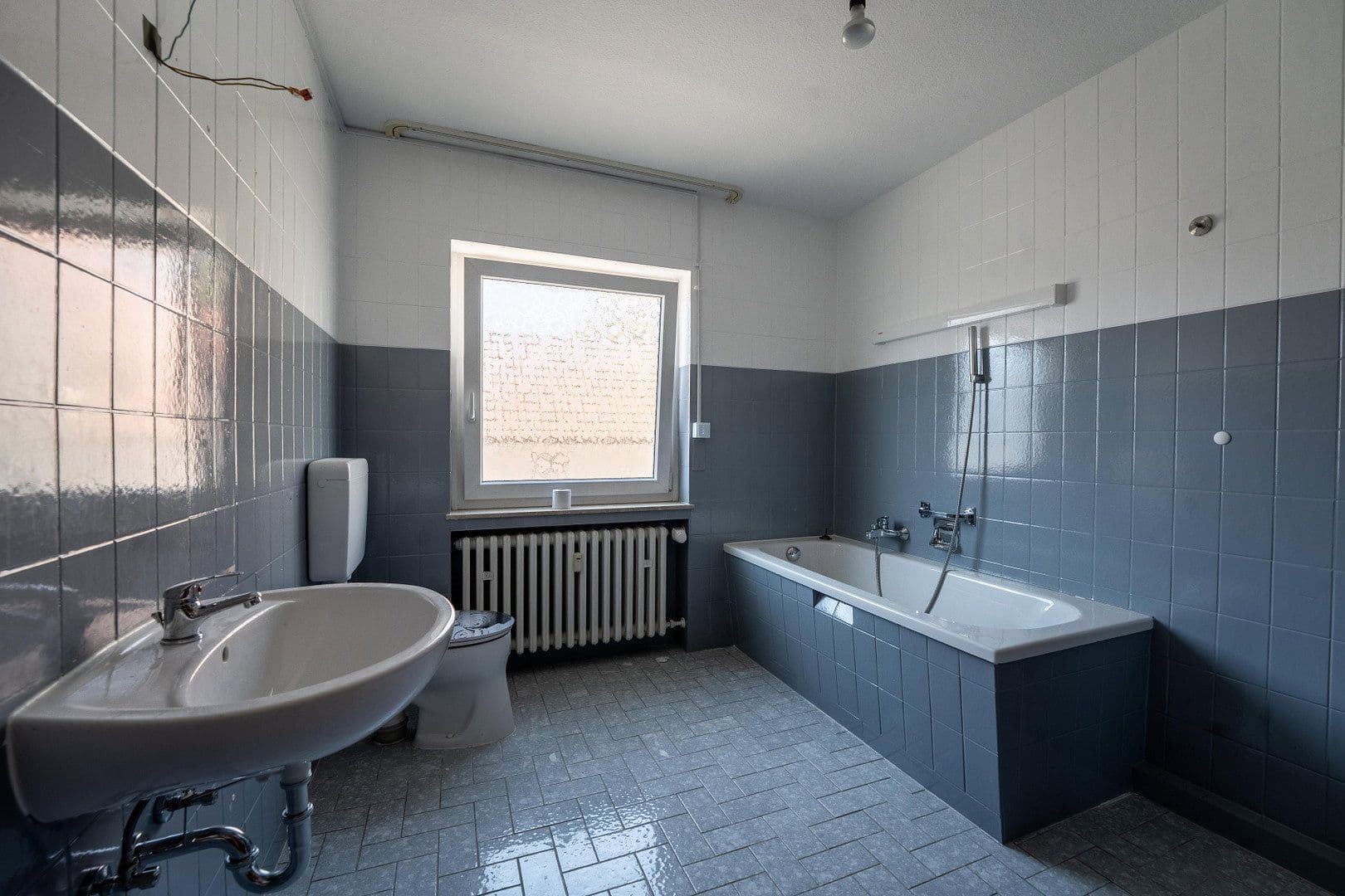 Pronájem bytu 4+1 92 m², Obertor 12, Niederwerrn, Bavorsko Pronájem bytu 4+1 92 m², Obertor 12, Niederwerrn, Bavorsko