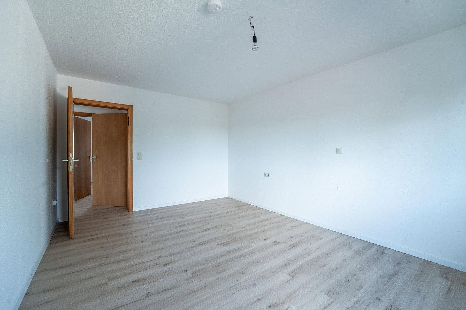 Pronájem bytu 4+1 92 m², Obertor 12, Niederwerrn, Bavorsko Pronájem bytu 4+1 92 m², Obertor 12, Niederwerrn, Bavorsko