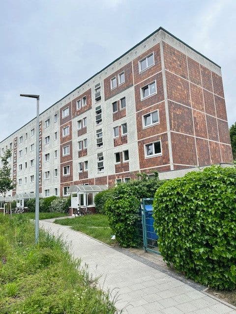 Pronájem bytu 4+1 72 m², Rostock, Mecklenburg-Vorpommern Pronájem bytu 4+1 72 m², Rostock, Mecklenburg-Vorpommern