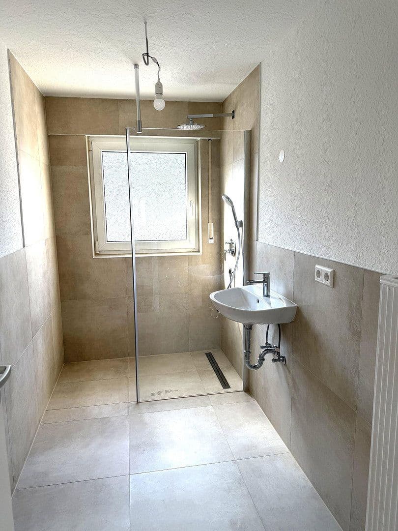 Prodej bytu 3+1 80 m², Mühlhausen im Täle, Bádensko-Württembersko Prodej bytu 3+1 80 m², Mühlhausen im Täle, Bádensko-Württembersko