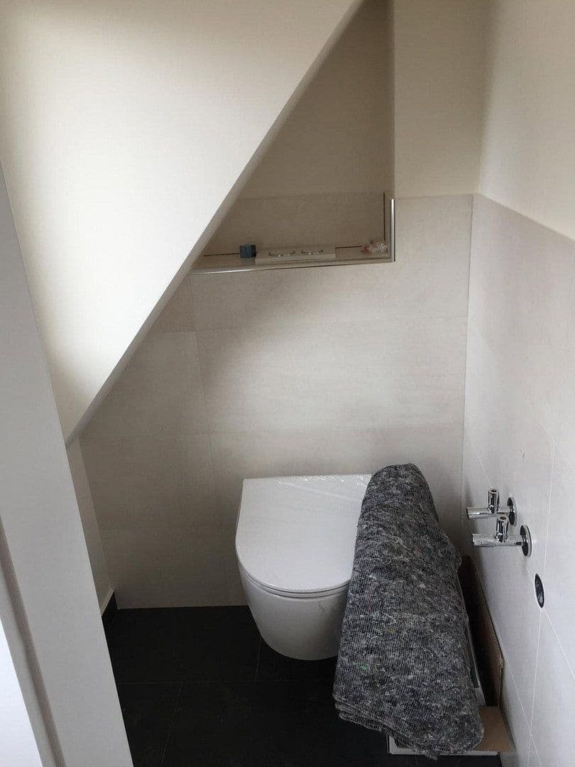Prodej domu 144 m², pozemek 464 m², Darmstadt Arheilgen, Hessen Prodej domu 144 m², pozemek 464 m², Darmstadt Arheilgen, Hessen