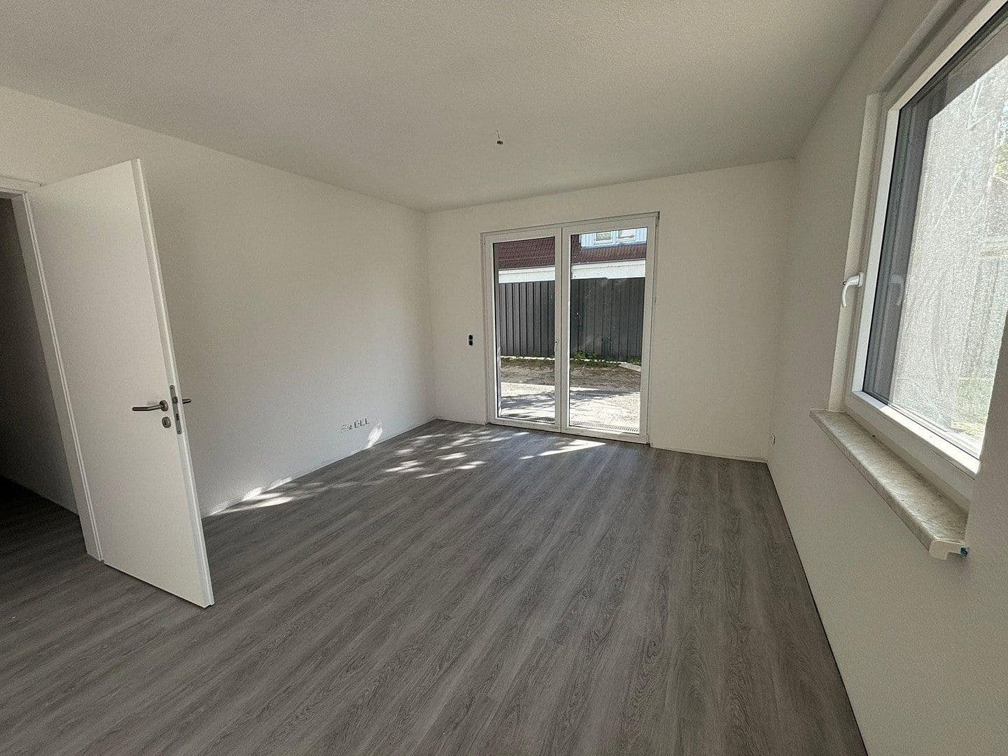 Pronájem domu 85 m², pozemek 85 m², Zur Steilküste 6+8, Stralsund, Mecklenburg-Vorpommern Pronájem domu 85 m², pozemek 85 m², Zur Steilküste 6+8, Stralsund, Mecklenburg-Vorpommern