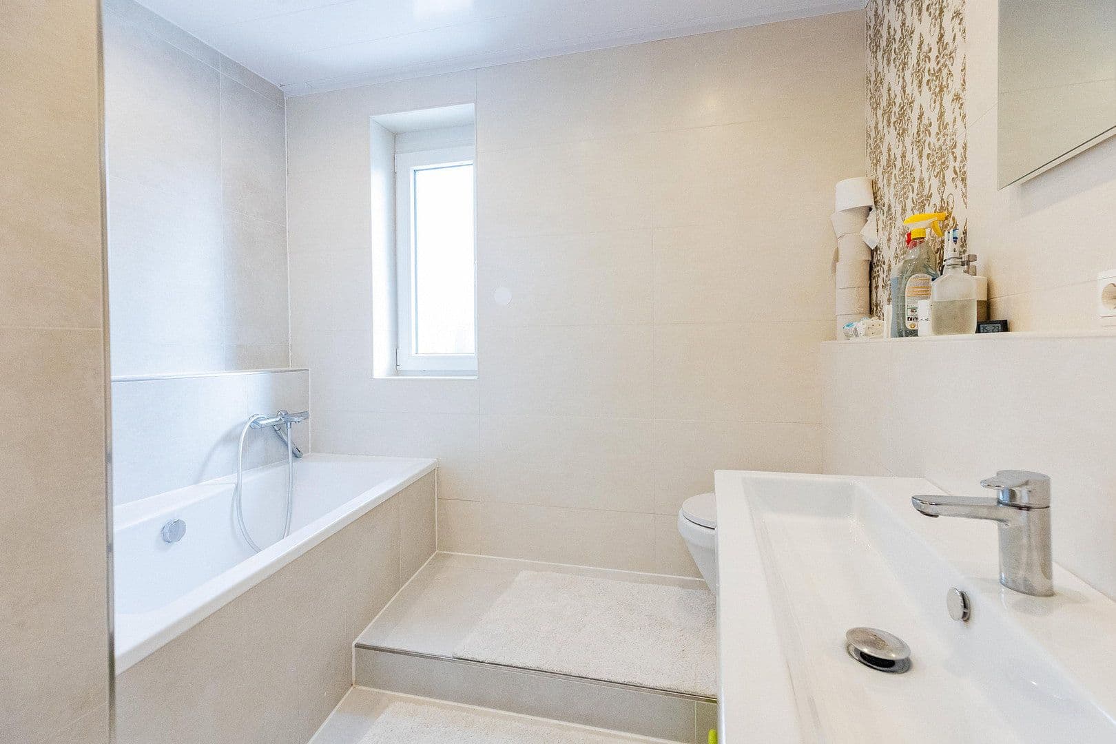 Pronájem domu 140 m², pozemek 188 m², Worms, Porýní-Falc Pronájem domu 140 m², pozemek 188 m², Worms, Porýní-Falc