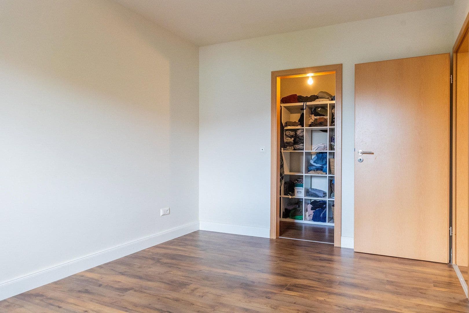 Pronájem domu 140 m², pozemek 188 m², Worms, Porýní-Falc Pronájem domu 140 m², pozemek 188 m², Worms, Porýní-Falc