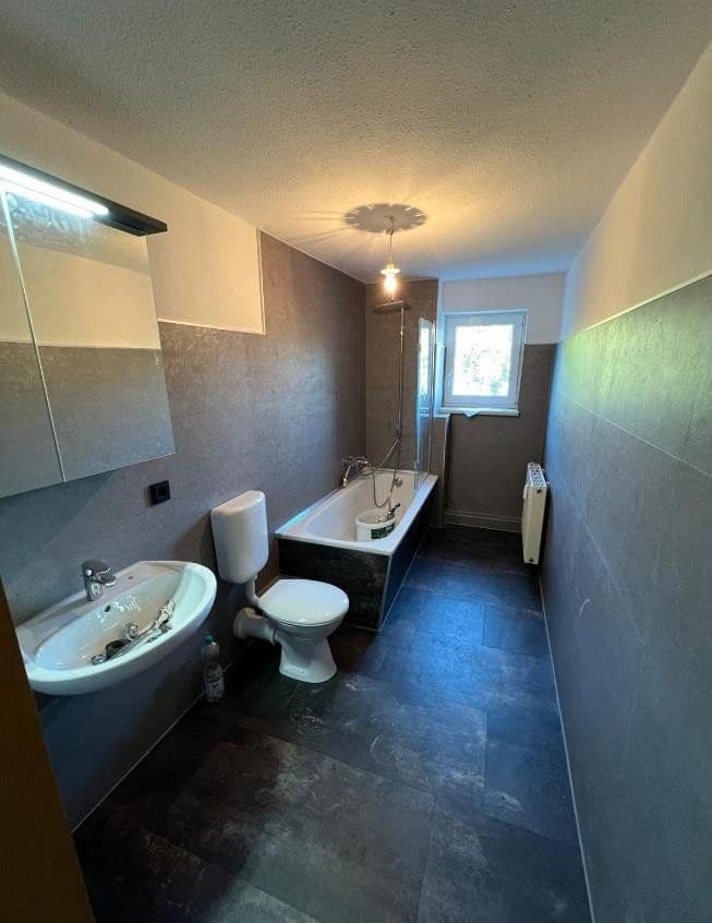 Pronájem bytu 4+1 82 m², Muggenhofer Str., Nürnberg, Bavorsko Pronájem bytu 4+1 82 m², Muggenhofer Str., Nürnberg, Bavorsko