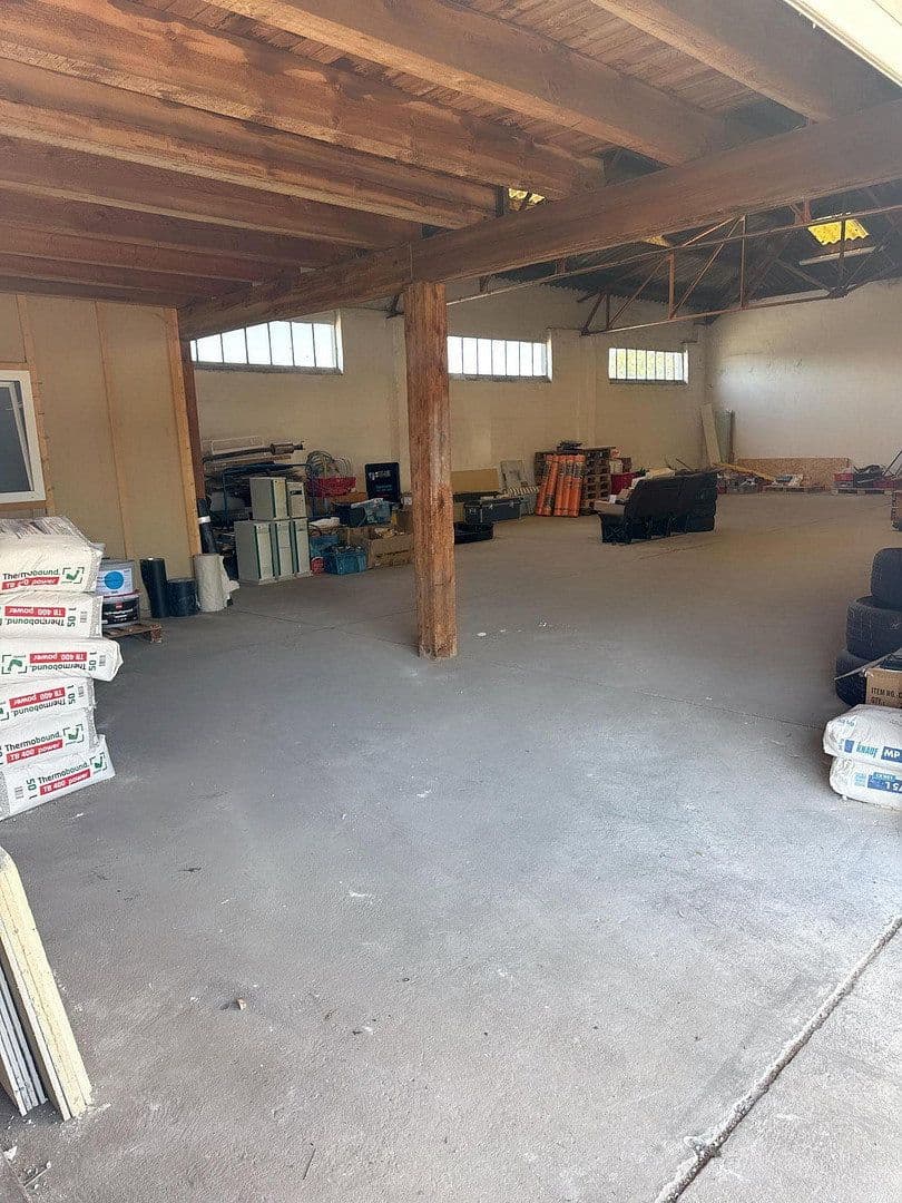 Pronájem nebytového prostoru 600 m², Stuhr, Dolní Sasko Pronájem nebytového prostoru 600 m², Stuhr, Dolní Sasko