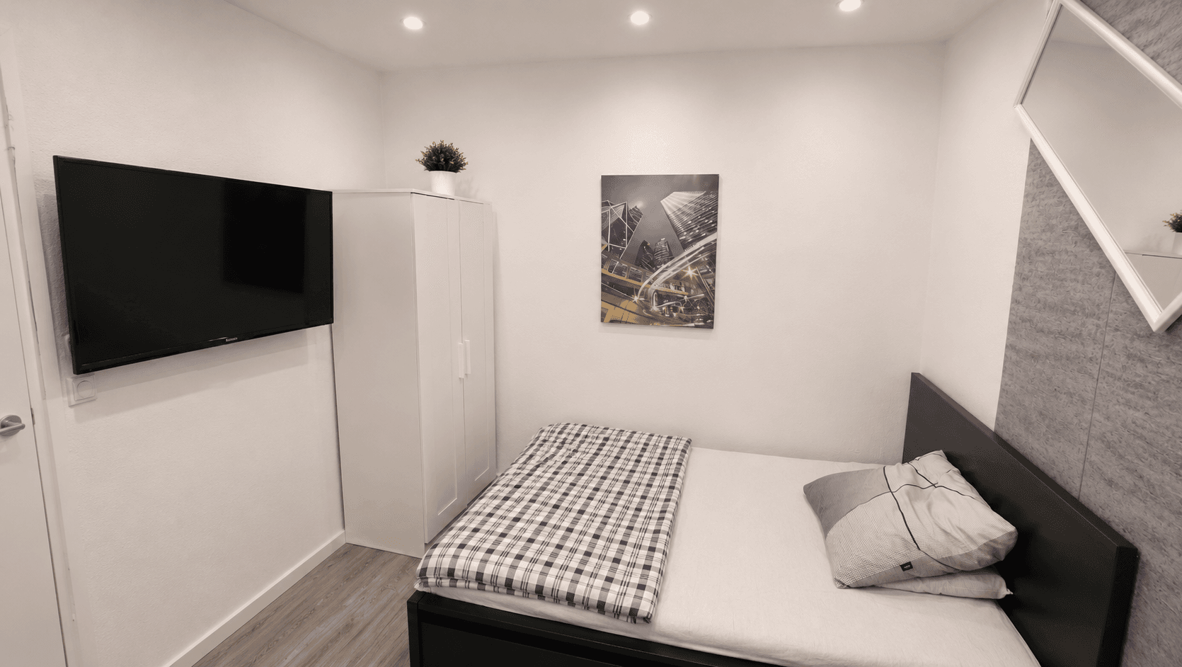 Pronájem bytu 2+1 24 m², Cáchy, Severní Porýní-Vestfálsko Pronájem bytu 2+1 24 m², Cáchy, Severní Porýní-Vestfálsko