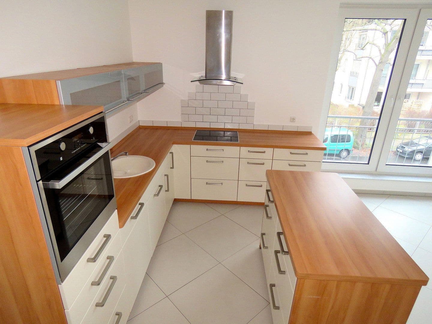 Pronájem bytu 5+1 158 m², Nordstrasse 3, Dresden, Sasko Pronájem bytu 5+1 158 m², Nordstrasse 3, Dresden, Sasko